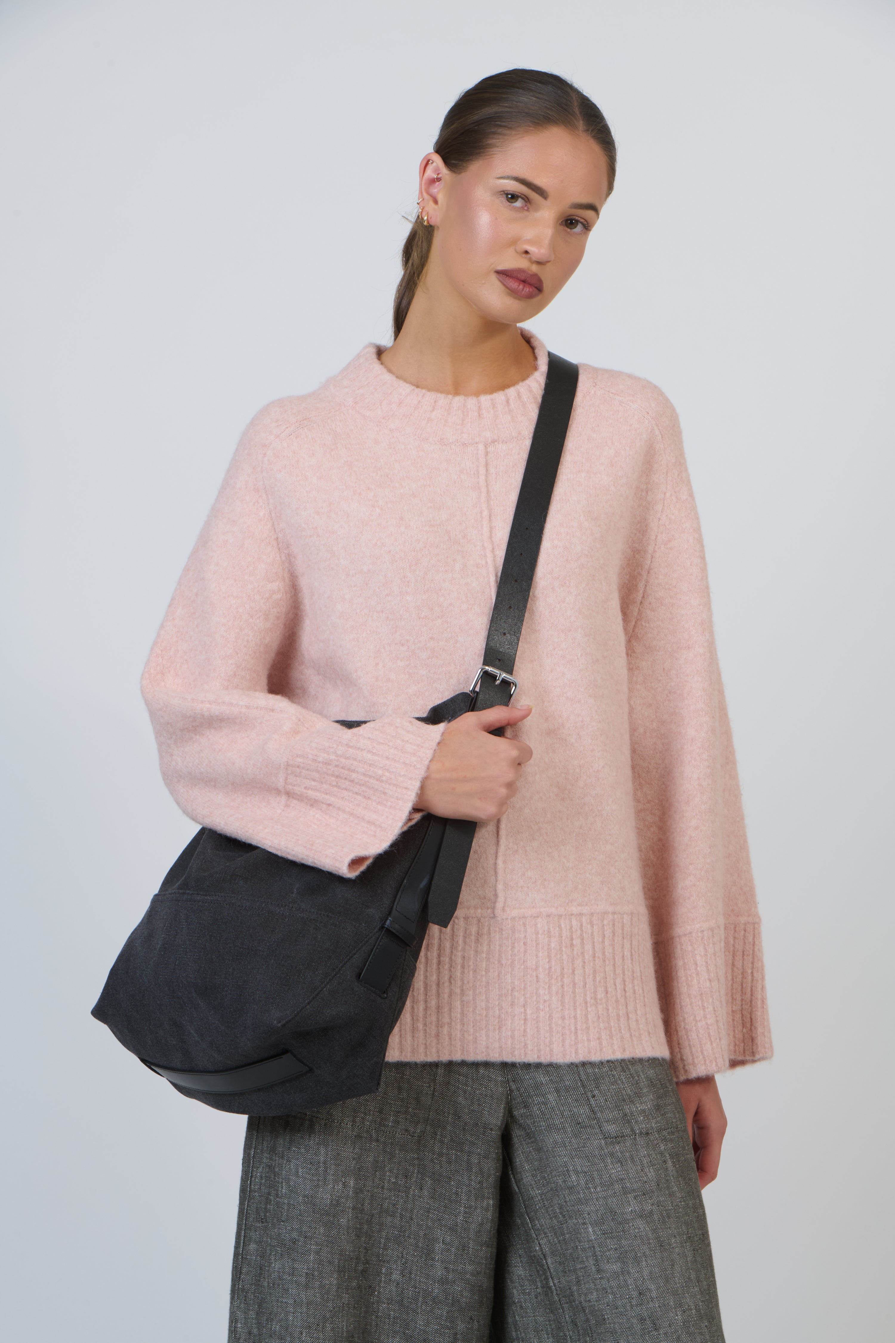 OLIVE ET JULIE Round Neck Knit SOFT PINK