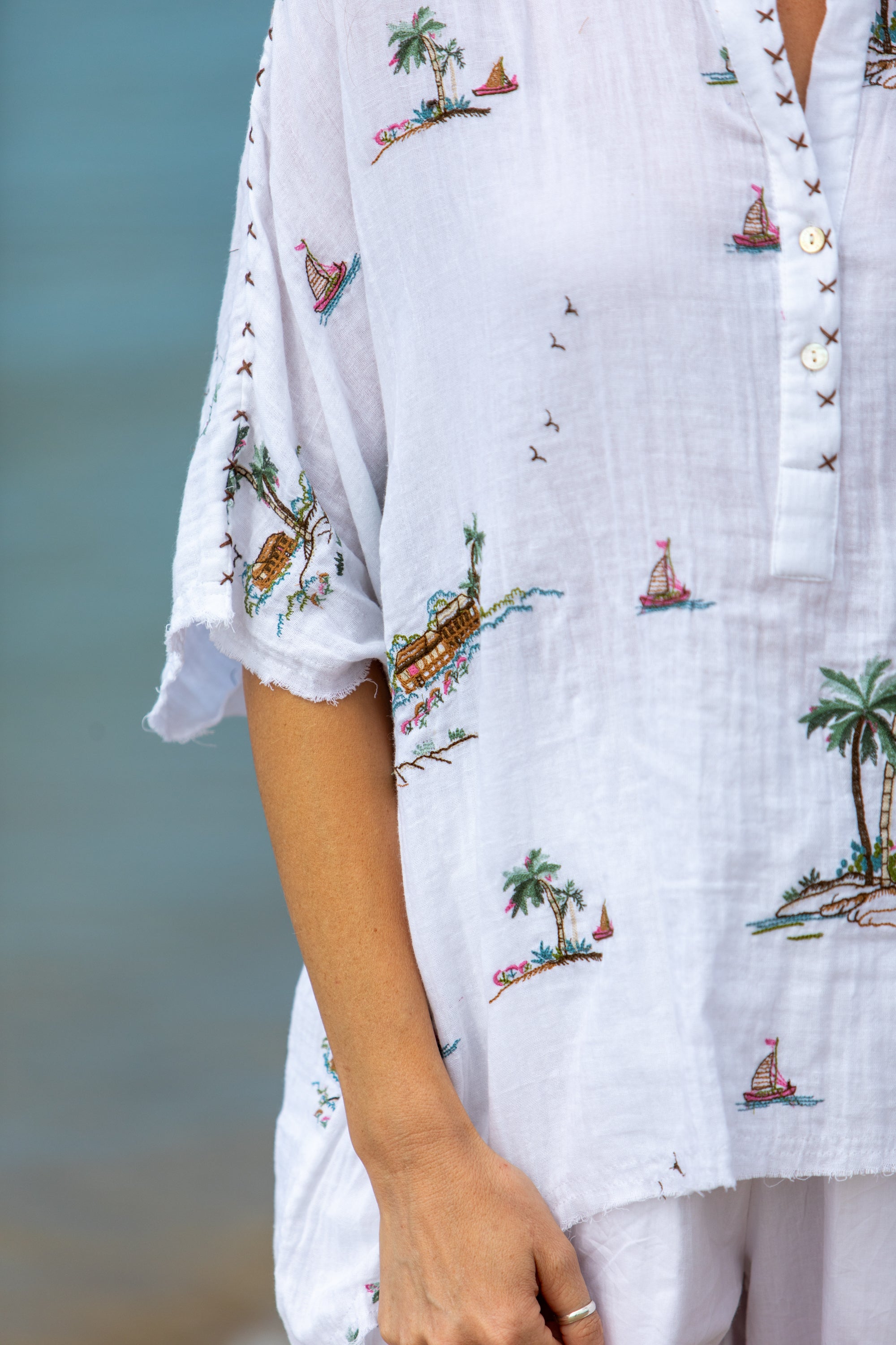 MANDALAY Yas Palms Top WHITE MULTI
