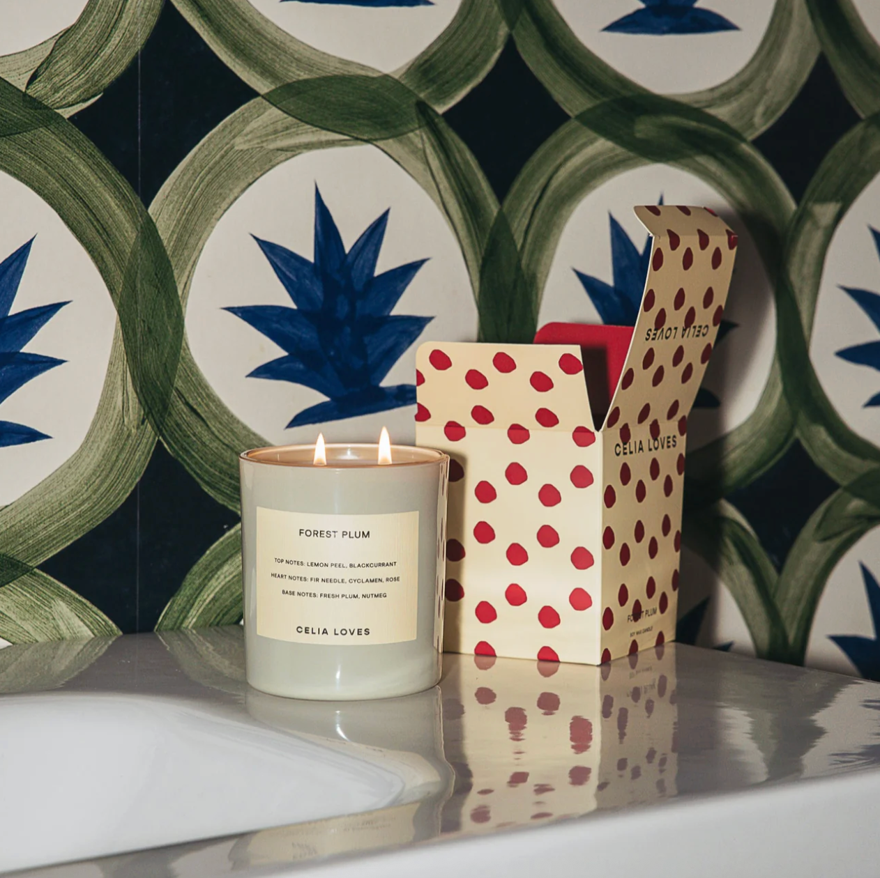 CELIA LOVES 80hr Candle FOREST PLUM