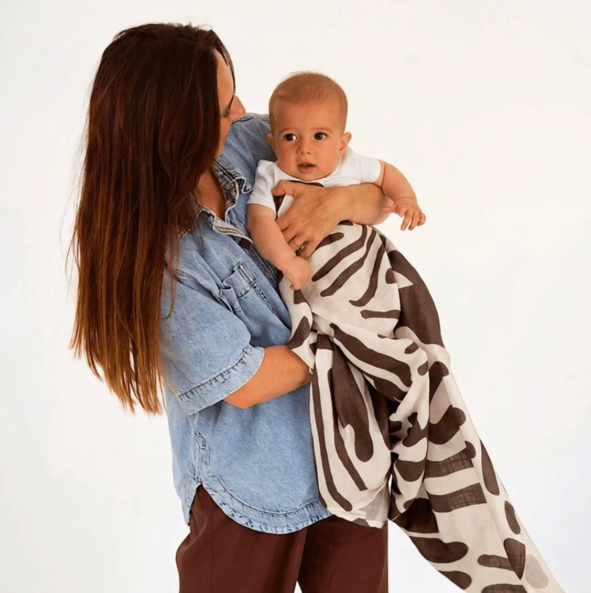 GOLDEN CHILD Holiday Swaddle CHOC + MILK