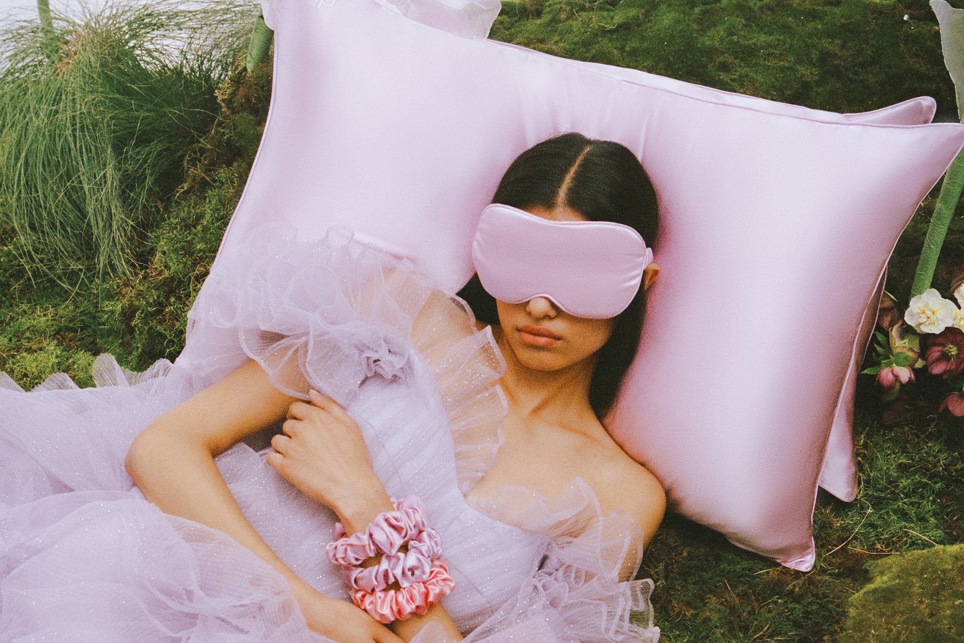SLIP Silk Sleep Contour Mask WILDFLOWER
