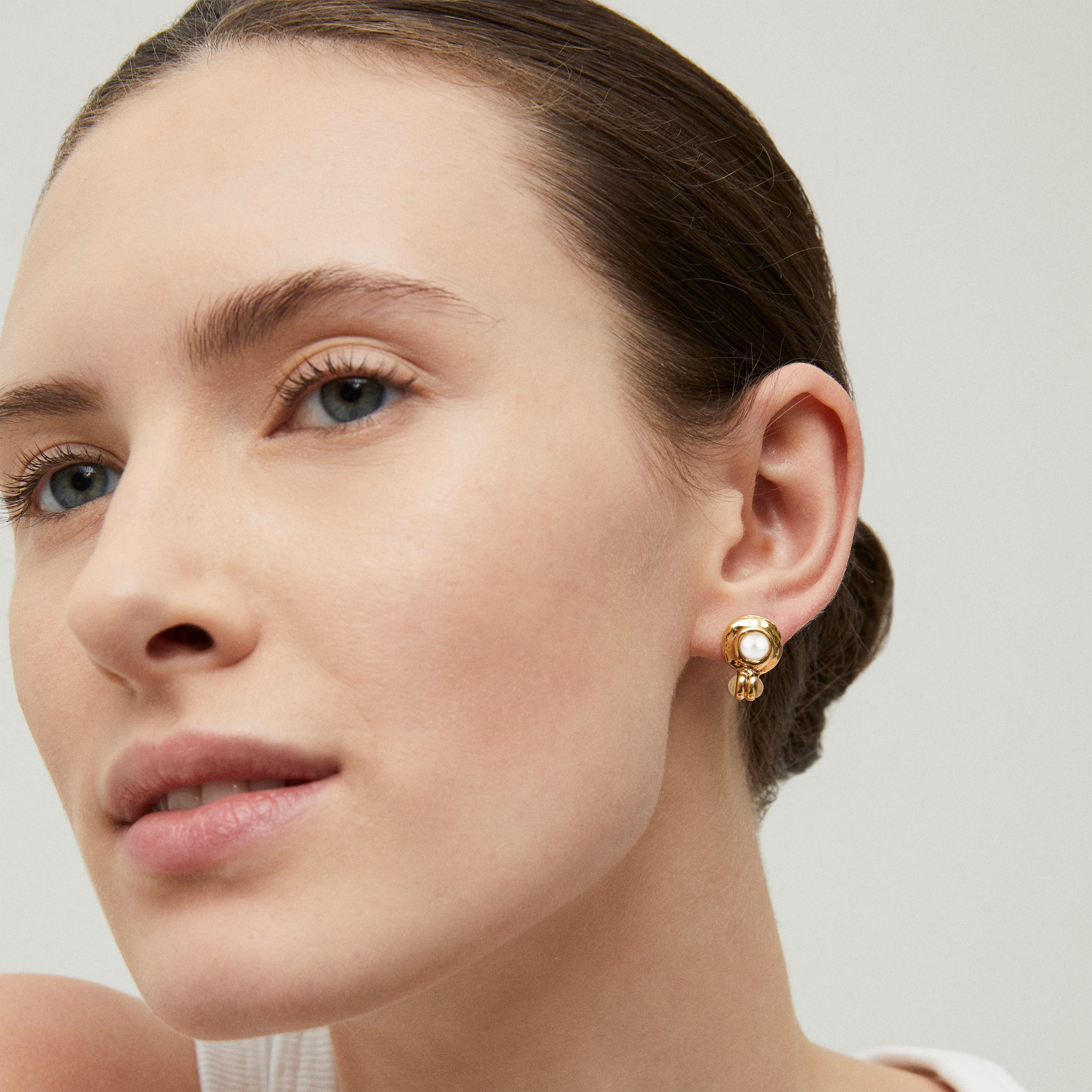 GAS BIJOUX Amarante Stud Earrings PEARL