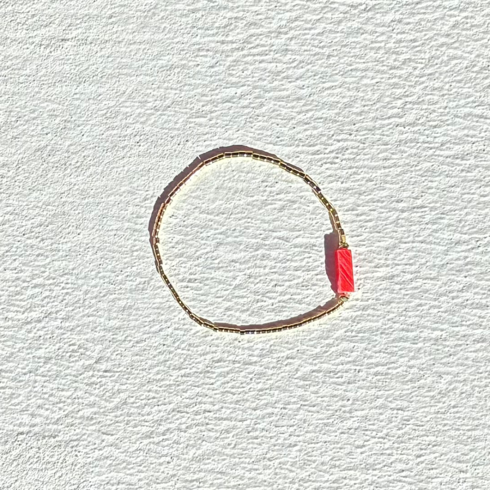 HEI TAI Gold Charm Bracelet  BRICK CORAL