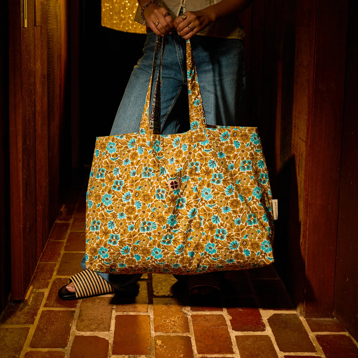 SAGE & CLARE Magnolia Reversible Tote TURQUOISE