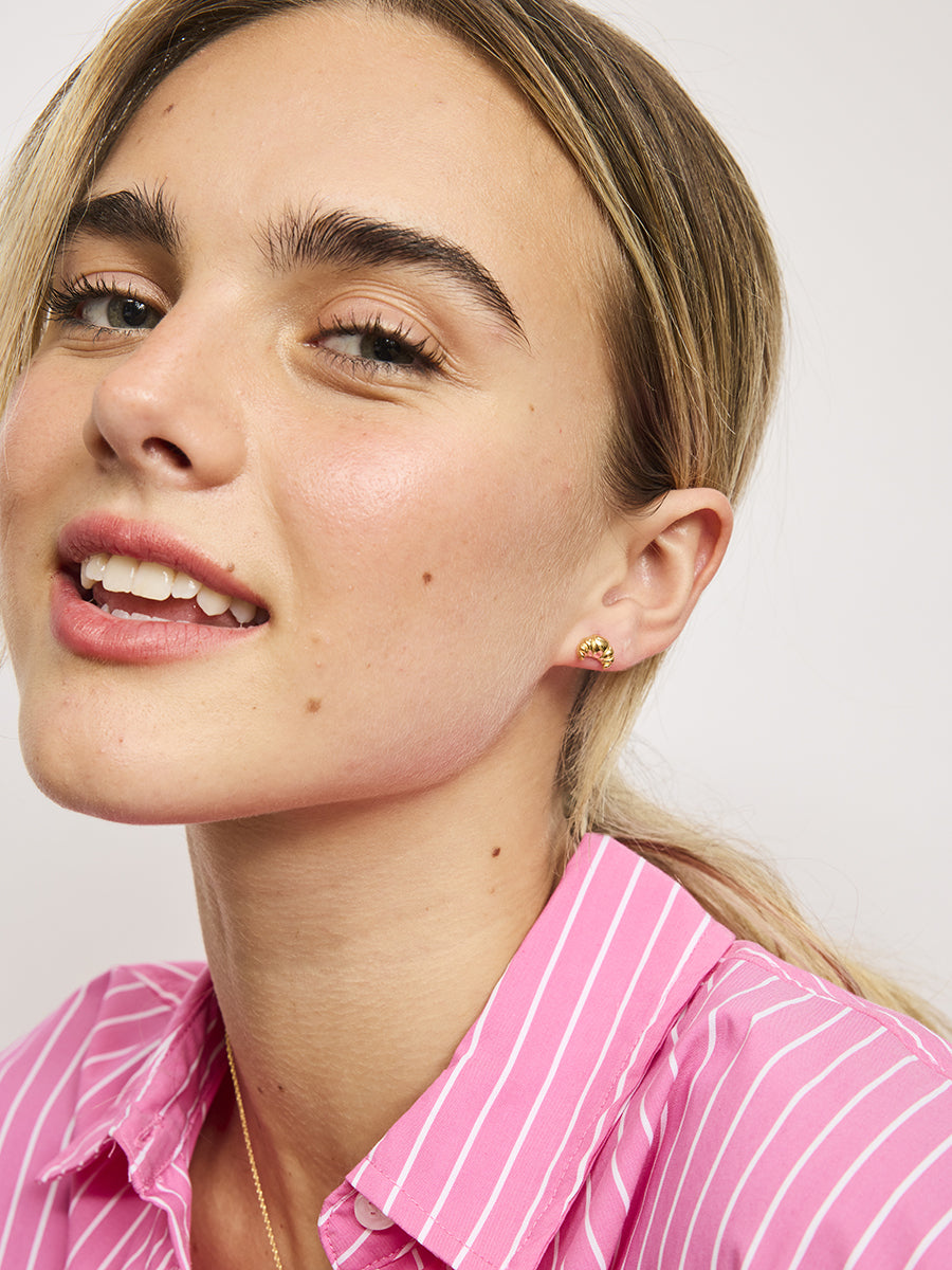 Le Croissant Stud Earrings GOLD