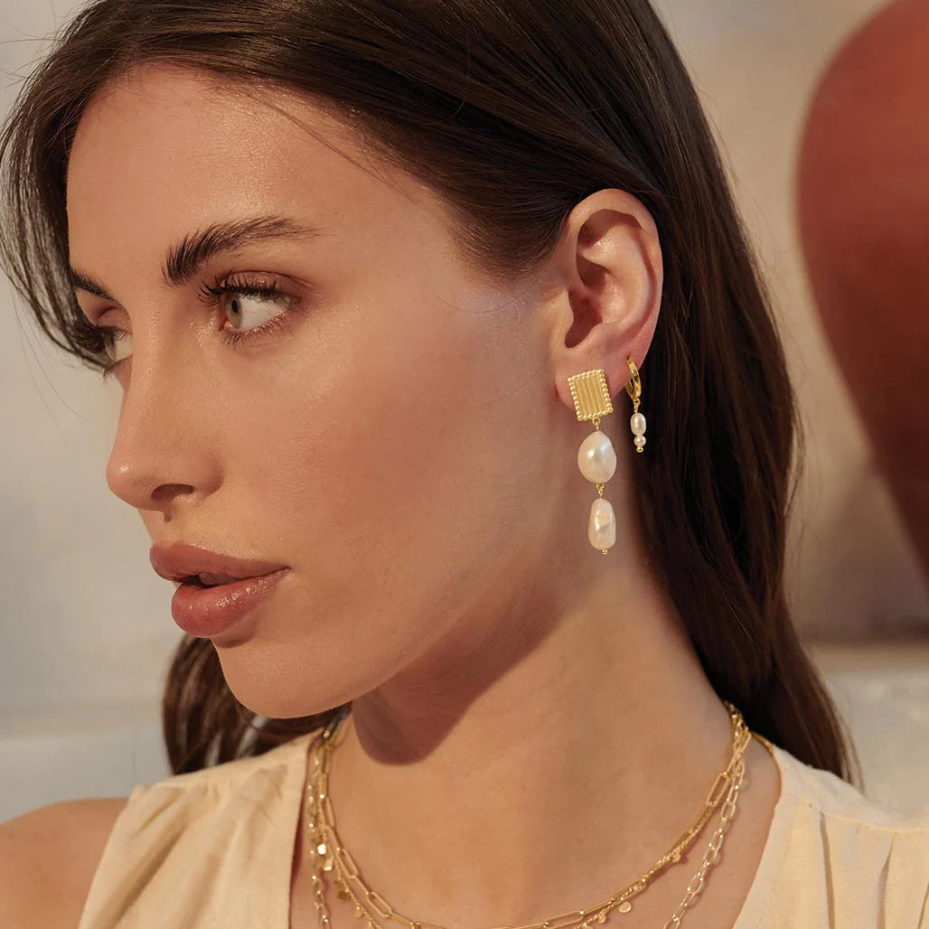 MURKANI Aphrodite Goddess Medium Pearl Earrings GOLD