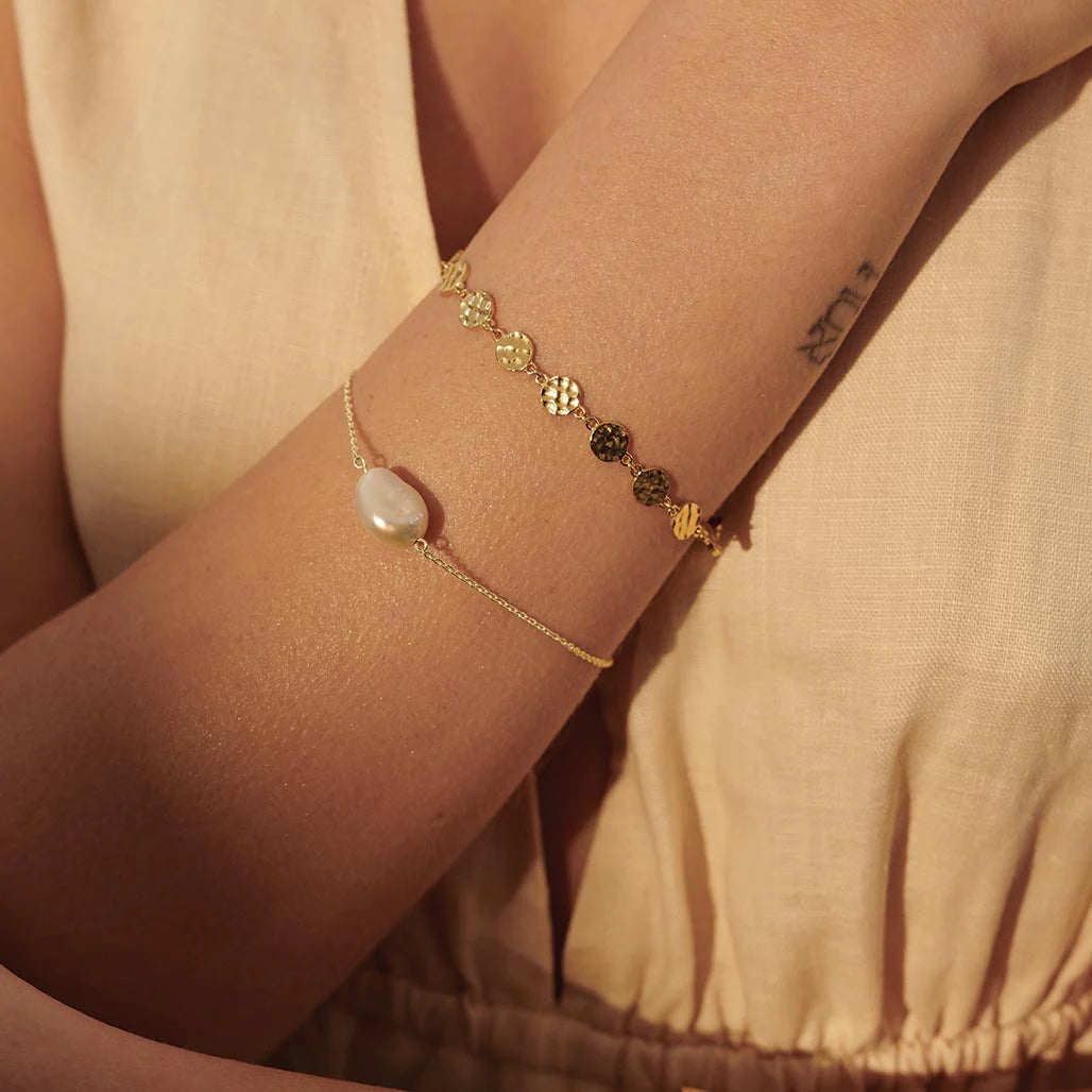 MURKANI Aphrodite Goddess Pearl Bracelet GOLD