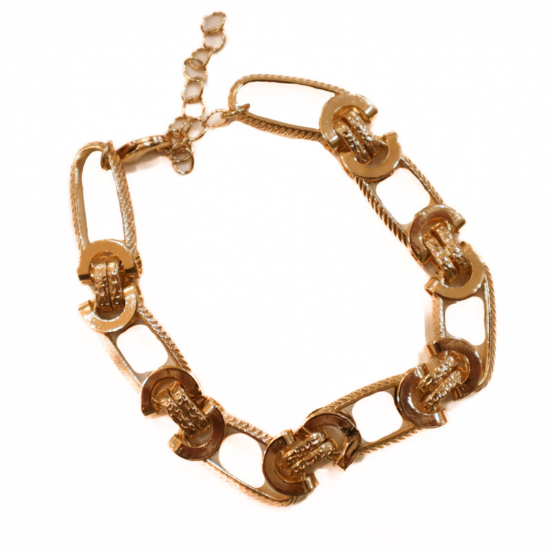 Espial Rectangle Chain Bracelet