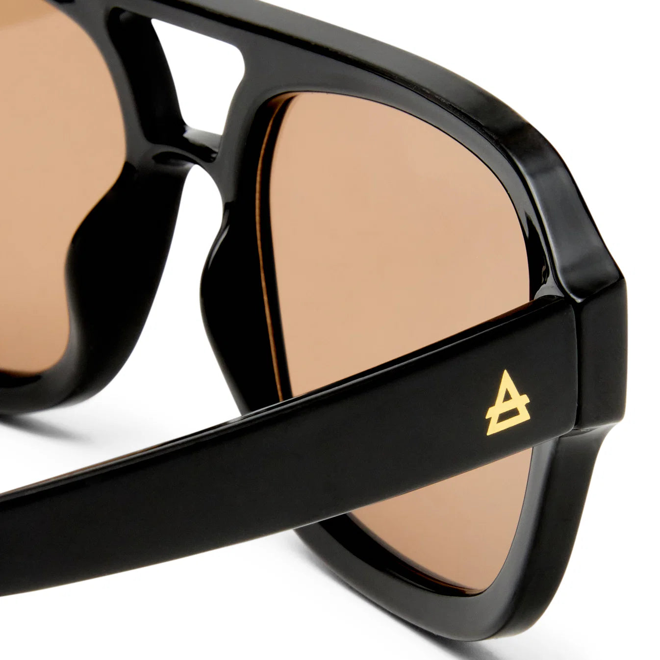AIRE Aquarius Black