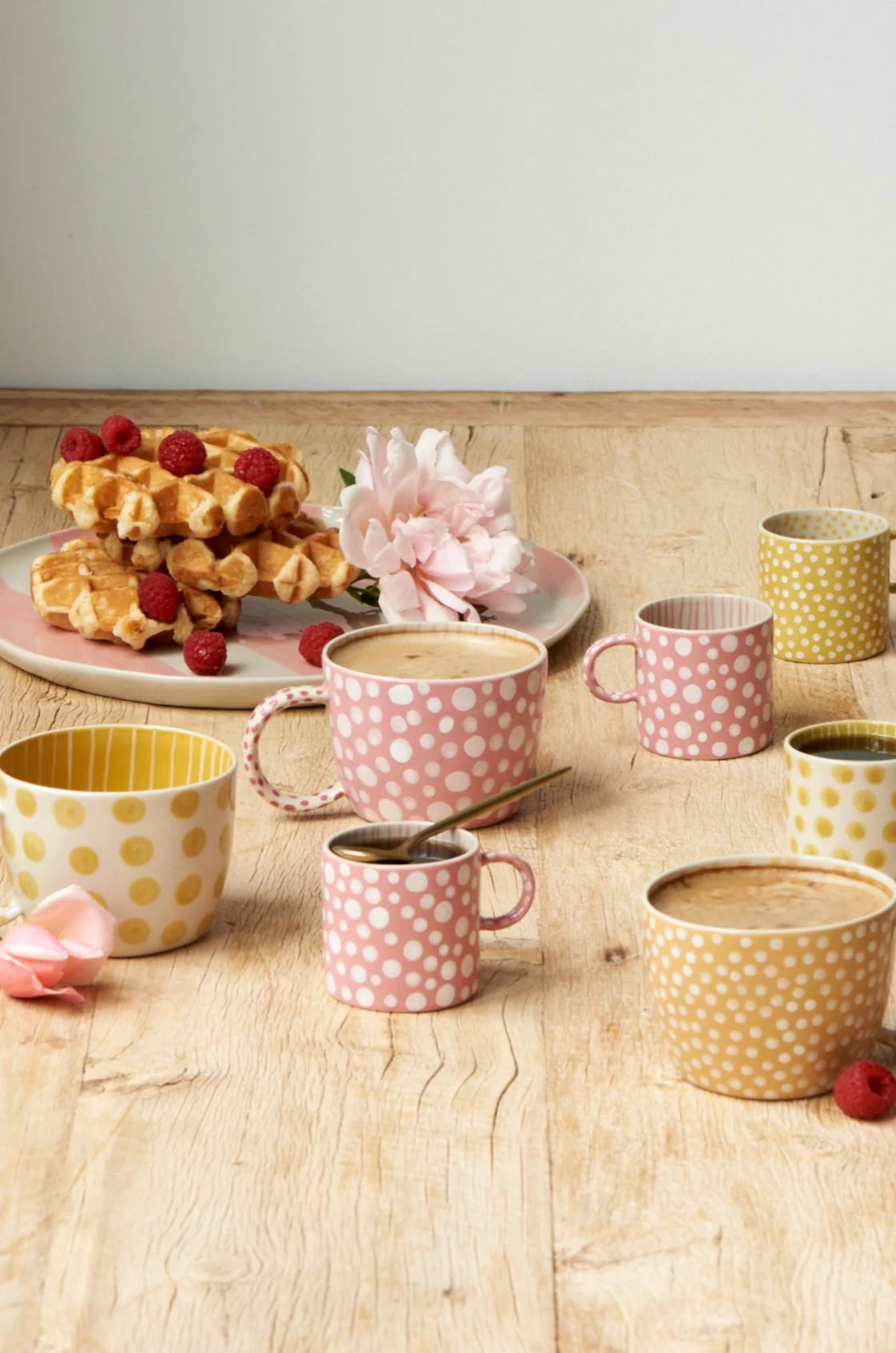 JONES & CO Chino Mug PINK DOT