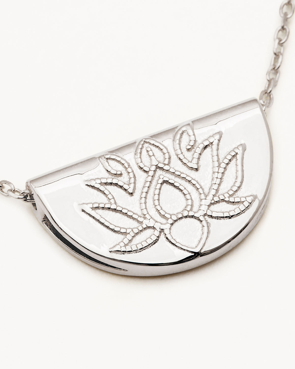 By Charlotte Lotus Short Necklace SILVER