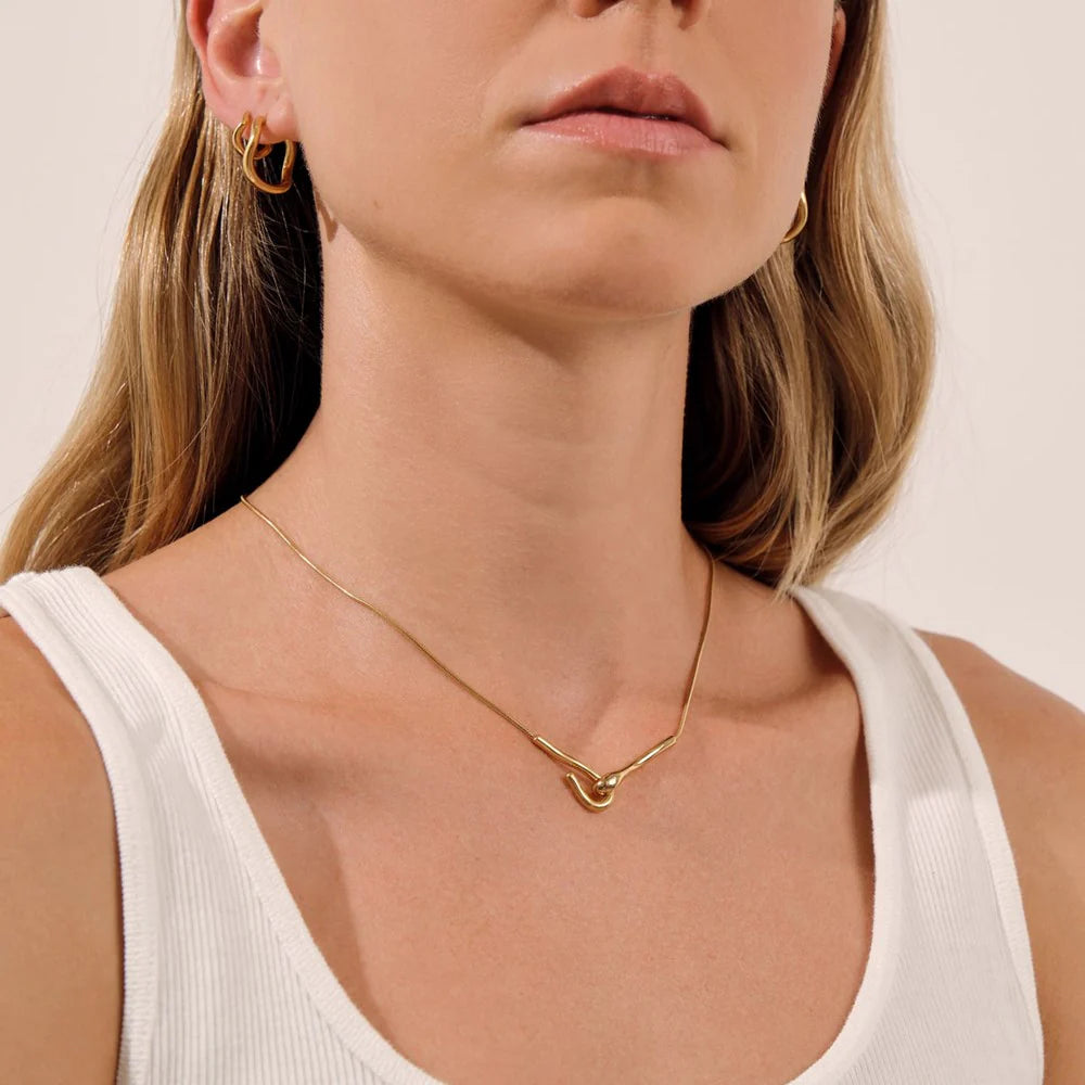 LINDA Ripple Necklace SILVER