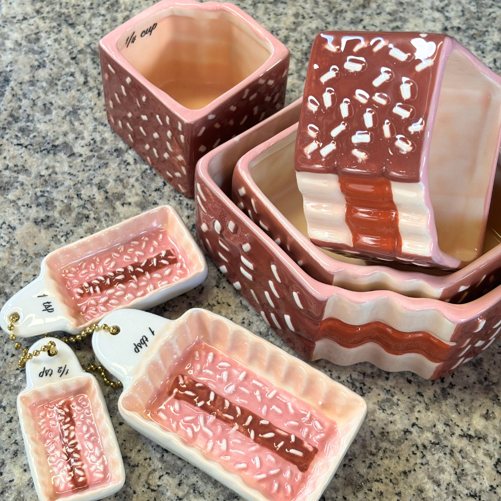 TUCKER Measuring Cups Set 4