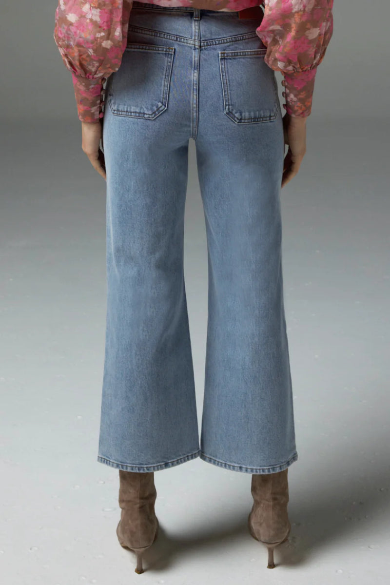 Zoe Kratzmann Surrender Jean WASHED DENIM