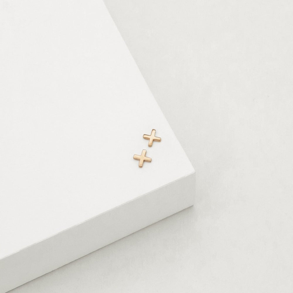 LT - Cross Stud - GOLD