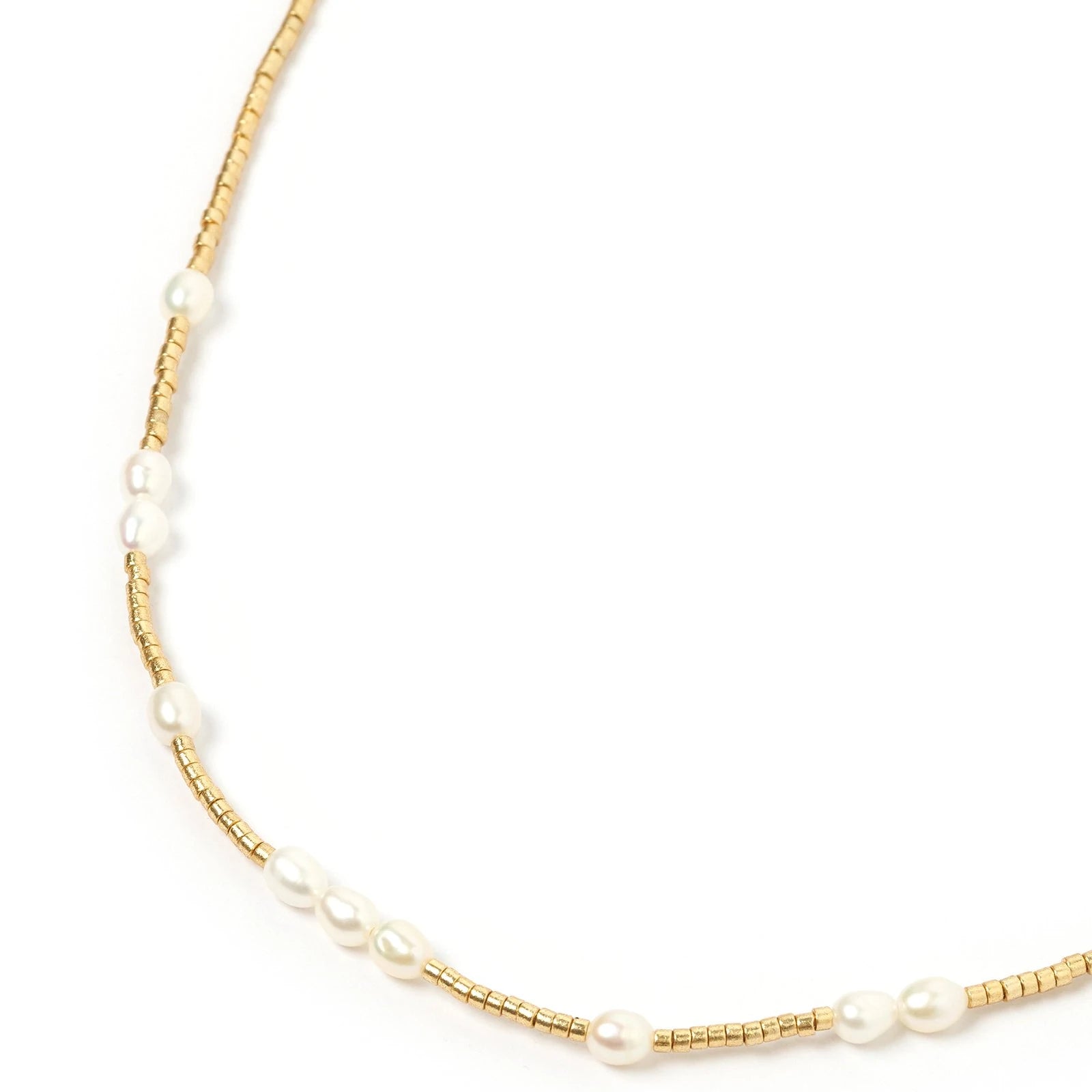 AOE Peppa Choker GOLD & PEARL
