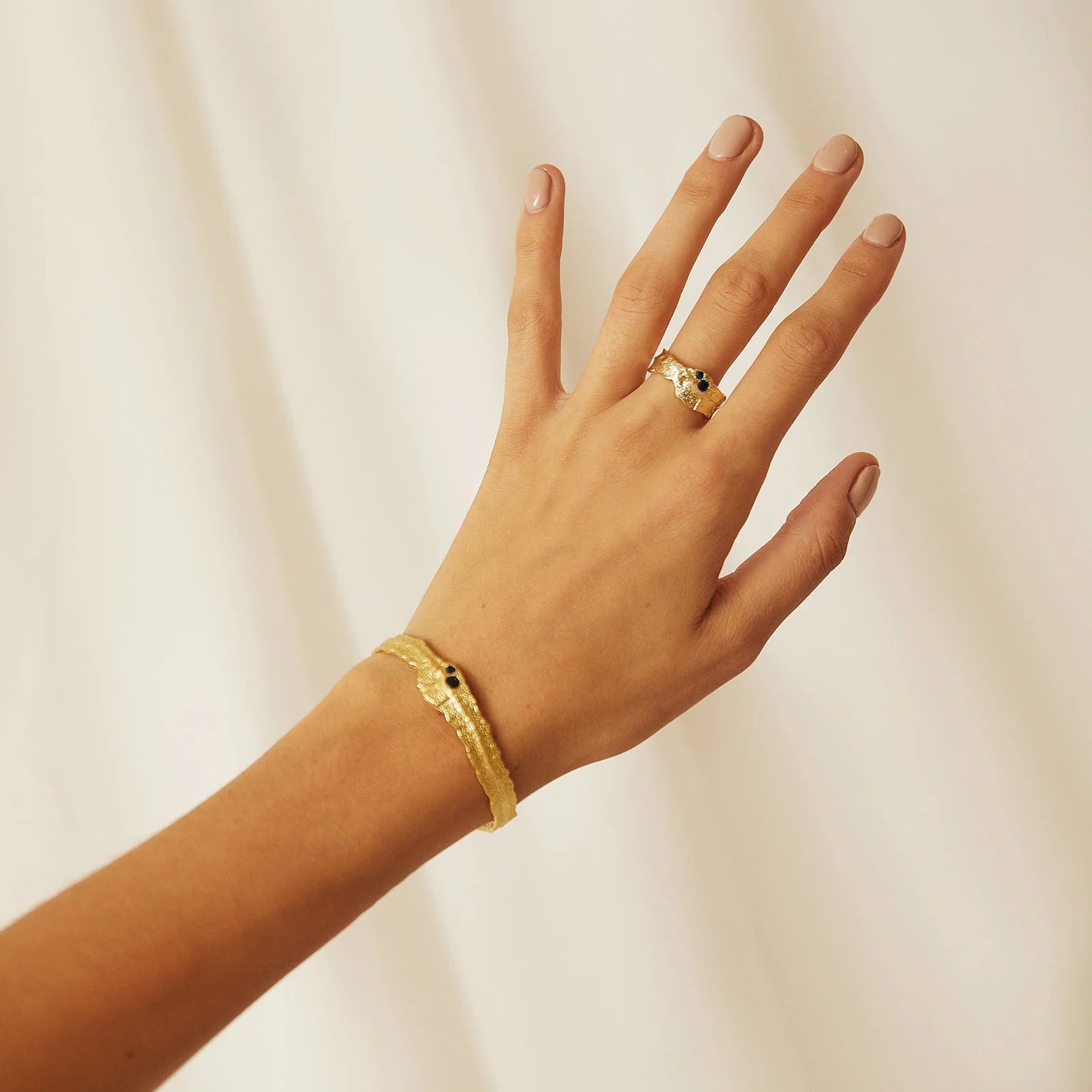 AOE Anya Ring GOLD & BLUE