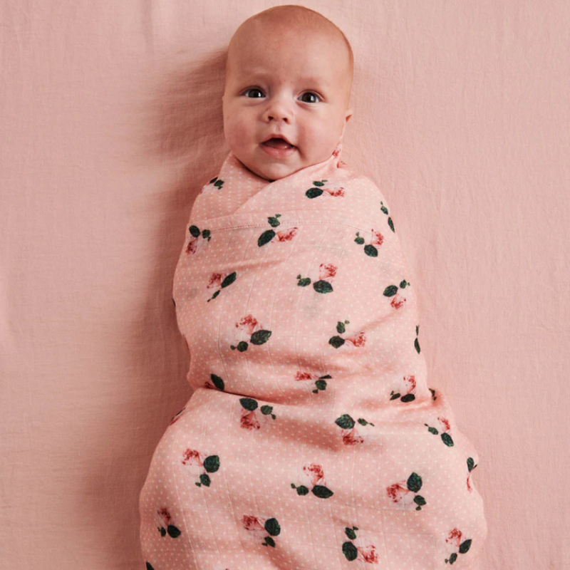 KIP AND CO Bamboo Swaddle POLKADOT ROSE