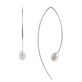 FAIRLY Pearl Curve Earrings SILVER
