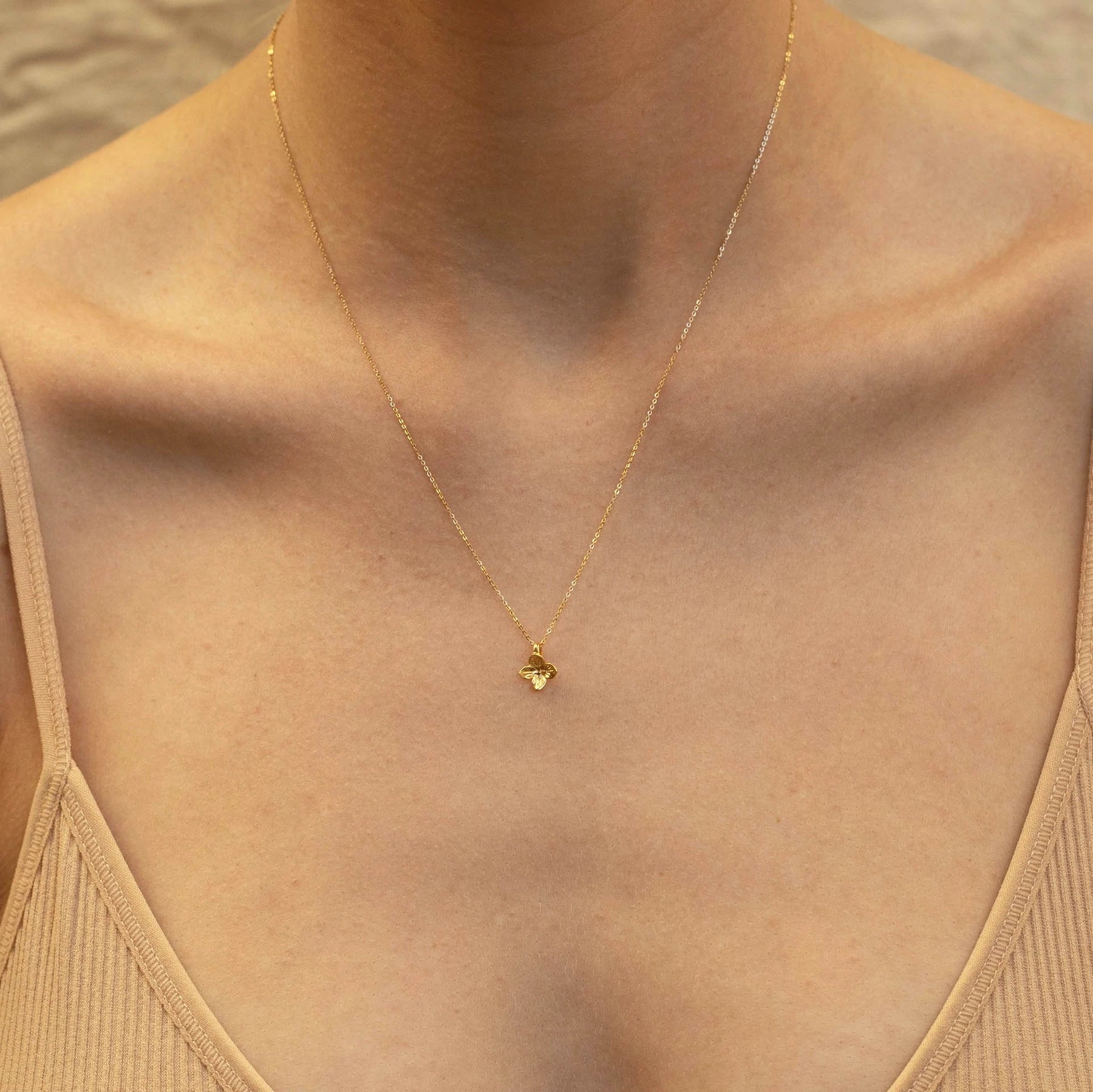 Linda Tahija Hydrangea Necklace GOLD